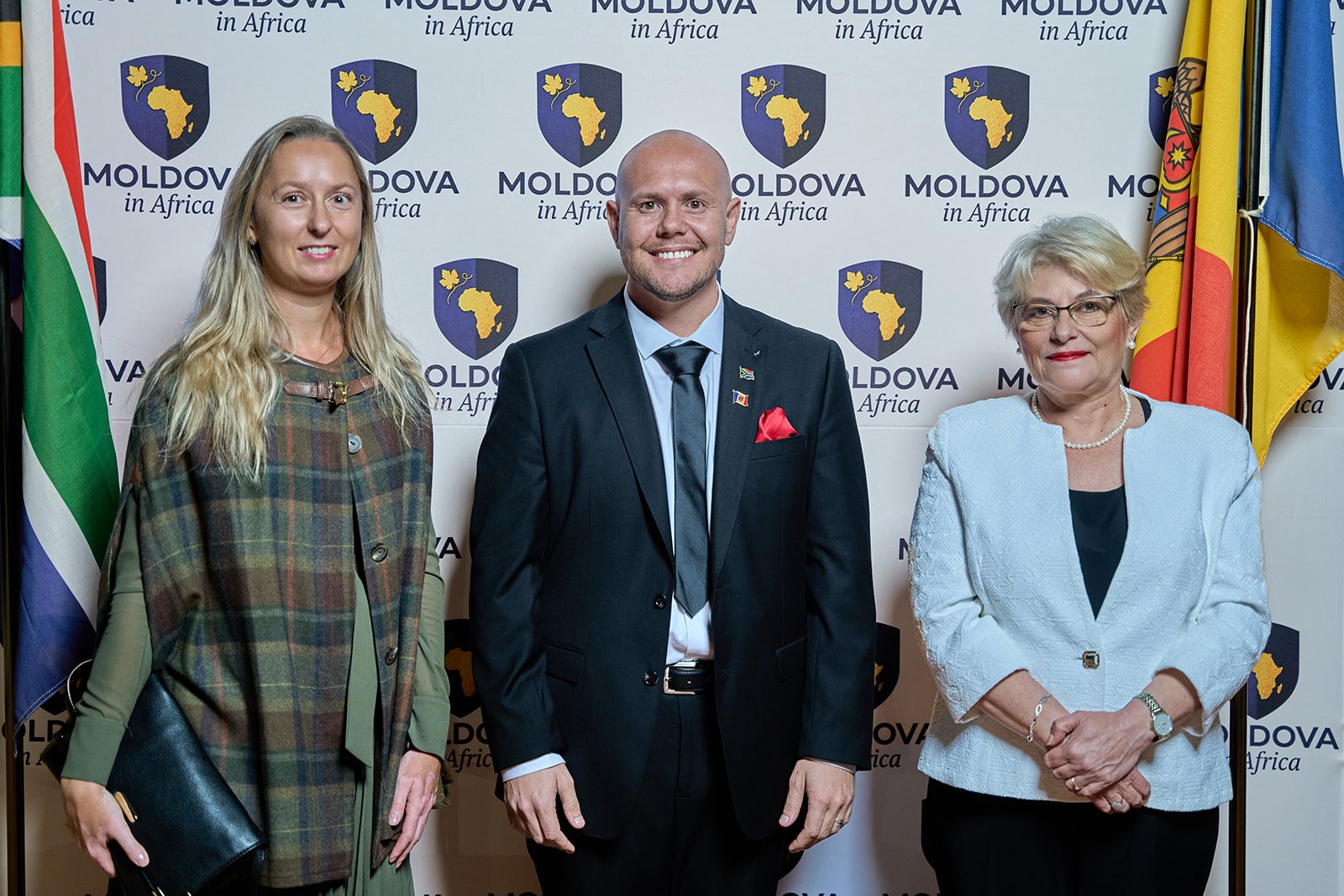 Ms Yuliia Filinska of the Embassy of Ukraine, Pierre Calitz, and H.E. Ms Monica-Cecilia Sitaru, Ambassador of Romania